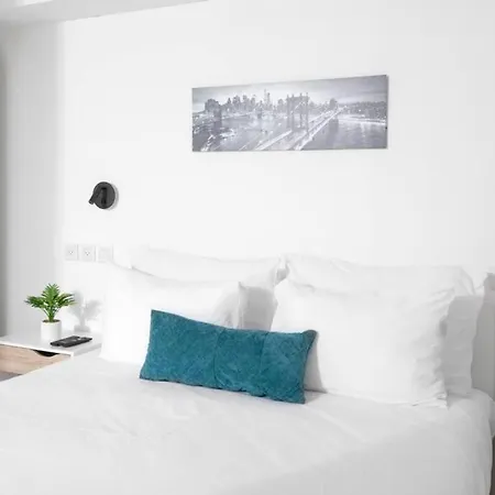 דירת חדר שינה וסלון עם מרפסת ליד הים - By Edom Apartment Eilat Exterior photo