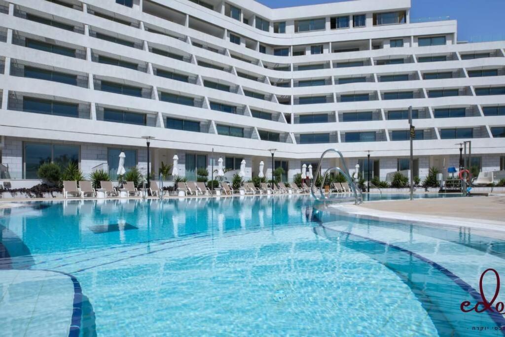 דירת חדר שינה וסלון עם מרפסת ליד הים - By Edom Apartment Eilat